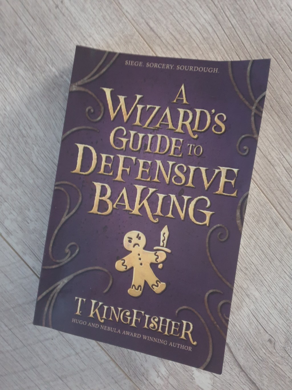 Book Review: A Wizard’s Guide to Defensive Baking by T.&nbsp;Kingfisher